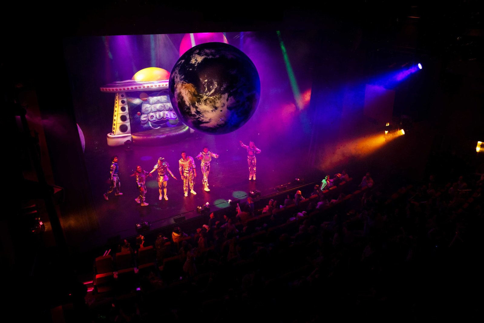 09_24Glowsquad-44